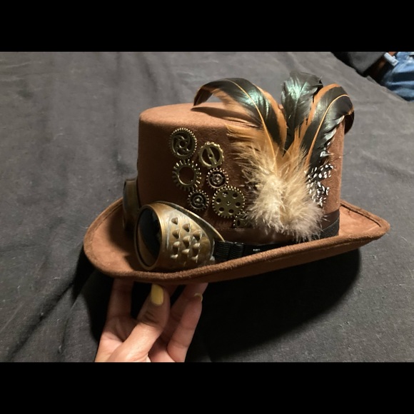 Steampunk costume - Picture 9 of 10